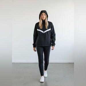 Nike Storm Fit 5 Women's Vapor Reflective Jacket Size Petite Small